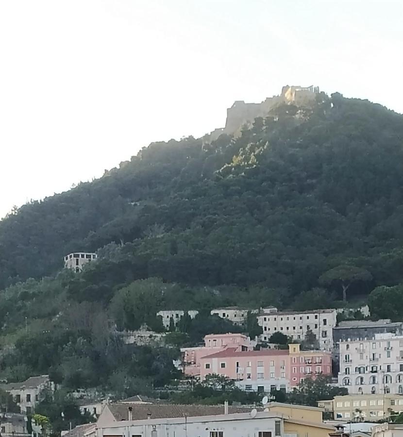 Viatorretta4 Bed and Breakfast Salerno Exteriör bild